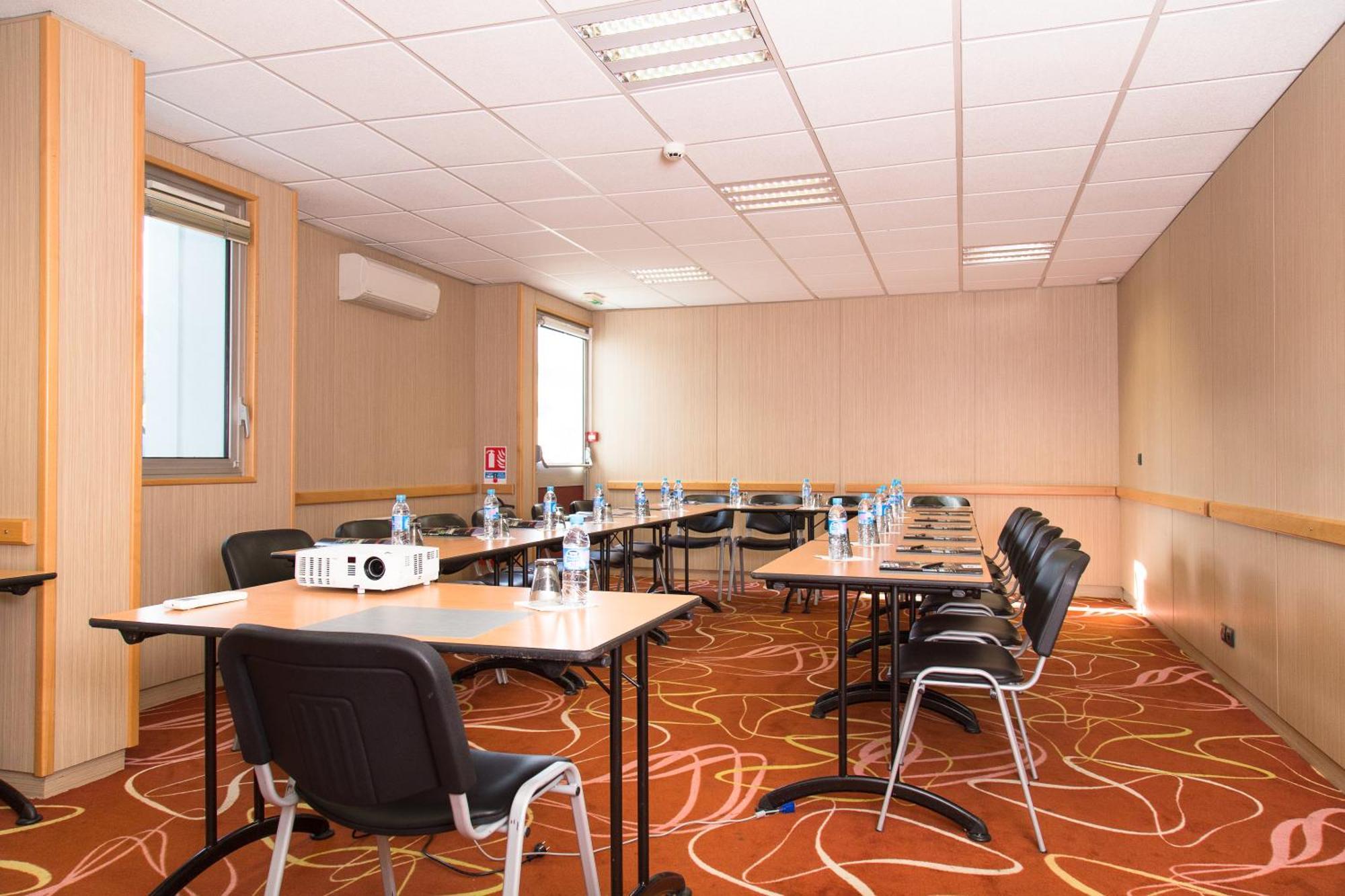 Brit Toulouse - L'esplanade Hotel Colomiers