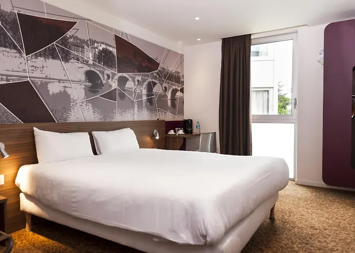 Brit Hotel Toulouse Colomiers - L\'Esplanade
